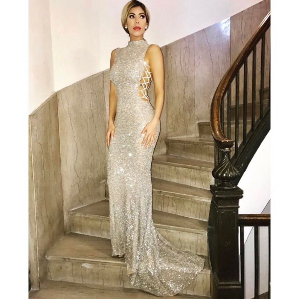 Secario Glitter Gown